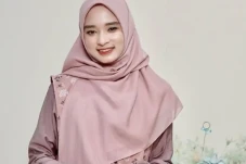 Bersikap Sopan saat...