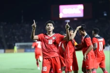 Perbandingan Ranking...