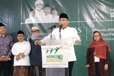 Gus Yahya Persilakan...