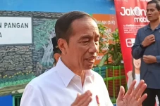 Pantau Politik Ekonomi,...
