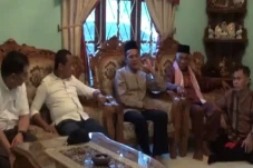 Menteri Investasi Bertemu...