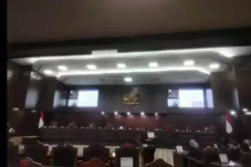 Penggugat di MK Ingin...