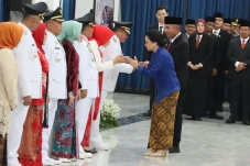 Benni Irwan Resmi Jabat...