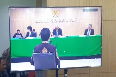 Dissenting Opinion Anggota...