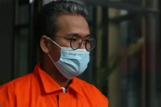 KPK Jebloskan Bupati...