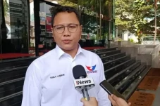 Karen Agustiawan Bantah...