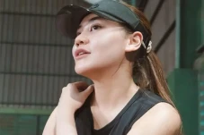 Aaliyah Massaid Tampil...