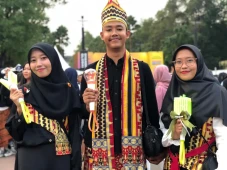 Unik, Penonton Konser...