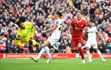 Liverpool Gebuk West...