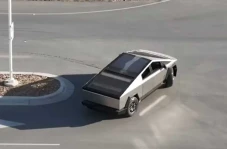 Tesla Cybertruck Pamer...
