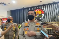 Div Propam Polri Turun...