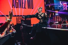 5 Foto Agnez Mo di iHeartRadio...