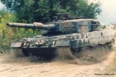 Intip Perbedaan Tank...