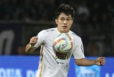 Persija vs Persis Solo:...