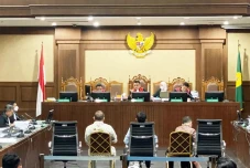 Sidang BTS Kominfo,...