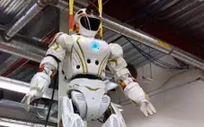 NASA Terjunkan Robot...