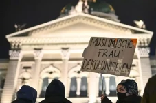 Swiss Jauhkan Denda...