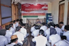 Peringati Maulid Nabi,...