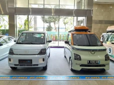 Adu Cantik Mobil Listrik...
