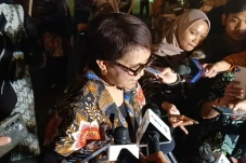 Hadir di Acara Istana...
