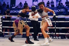 Jatuhkan Magali Rodriguez...