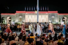 Istana Berbatik Pamerkan...