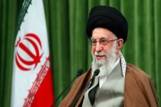 Robot Ulama, Iran Pakai...