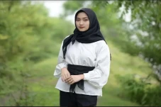 Cerita Yoana Ervina,...