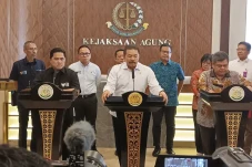 Prioritaskan Korupsi...