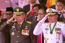 Hadiri HUT ke-78 TNI,...