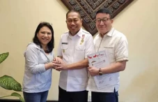Monumen Gong Perdamaian...