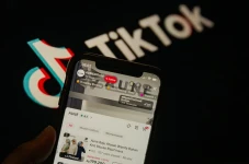 TikTok Shop Diblokir,...