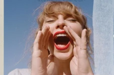 Taylor Swift Jadi Penyanyi...