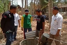 Bantu Bangun Sumur Bor...