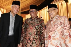 Momen Keakraban Ganjar-Mahfud...