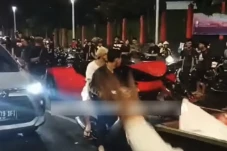 Mobil Mewah Ferrari...