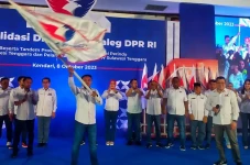 Hadiri Konsolidasi Partai...