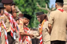 Pimpin Apel Besar, Atikoh...