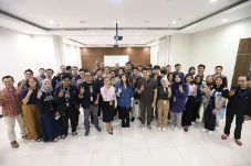 Edukasi Generasi Muda,...