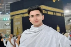 Umrah, Verrell Bramasta...