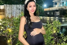Perut Lucinta Luna Mendadak...