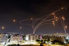 Tak Cuma Iron Dome,...