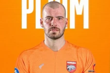 Tinggalkan PSM Makassar,...