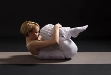 7 Gerakan Yoga untuk...