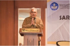 Sekolah Adat sebagai...