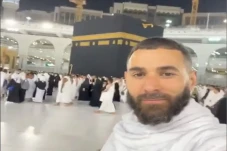 Momen Karim Benzema...
