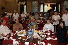Momen HT dan Ganjar...