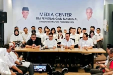 Mengenal Rumah Cemara,...