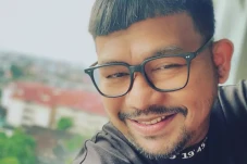 Terbelit Utang, Bedu...