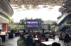 Serunya Nonton Bareng...